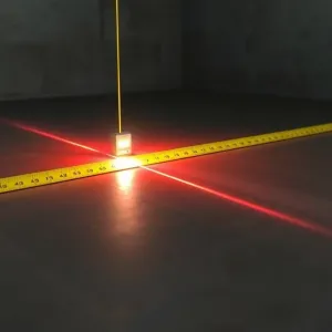 Jak sprawdzić poziom podłogi laserem