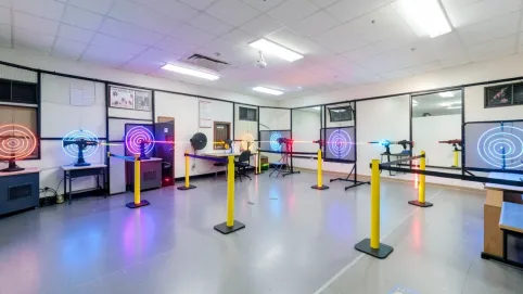 Strzelnica laserowa do szkoły